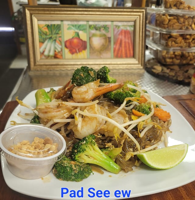 Pad See Ew Chicken.