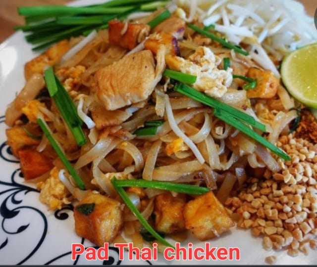 Pad Thai Chicken.